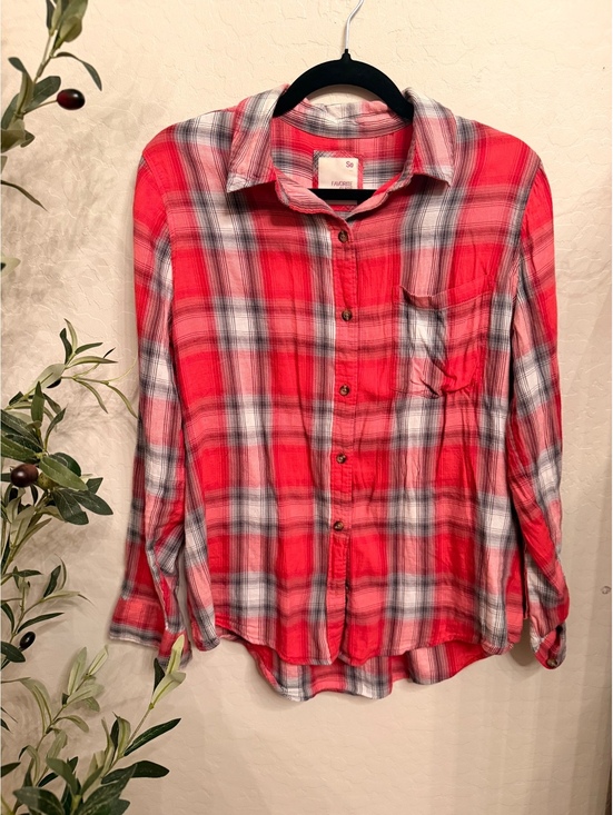 Tops - Plaid Button Up Shirt